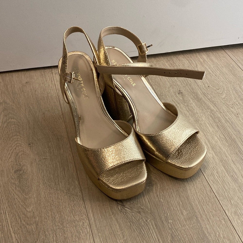Kenneth Cole gold platform sandals